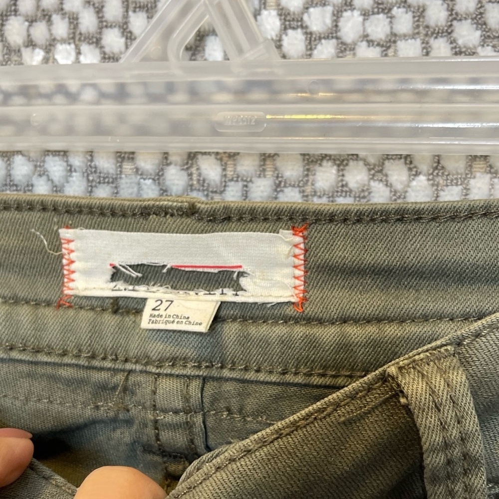 Forever 21 Olive Green Military Inspired Jeans Cropped Mid Rise Jeans Size 27 - Picture 10 of 12